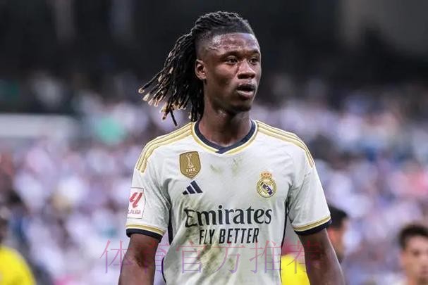 卡马文加谈伤情:膝盖有点疼 周三上午将接受检查 卡马文加谈伤情:膝盖有点疼 周三上午将接受检查